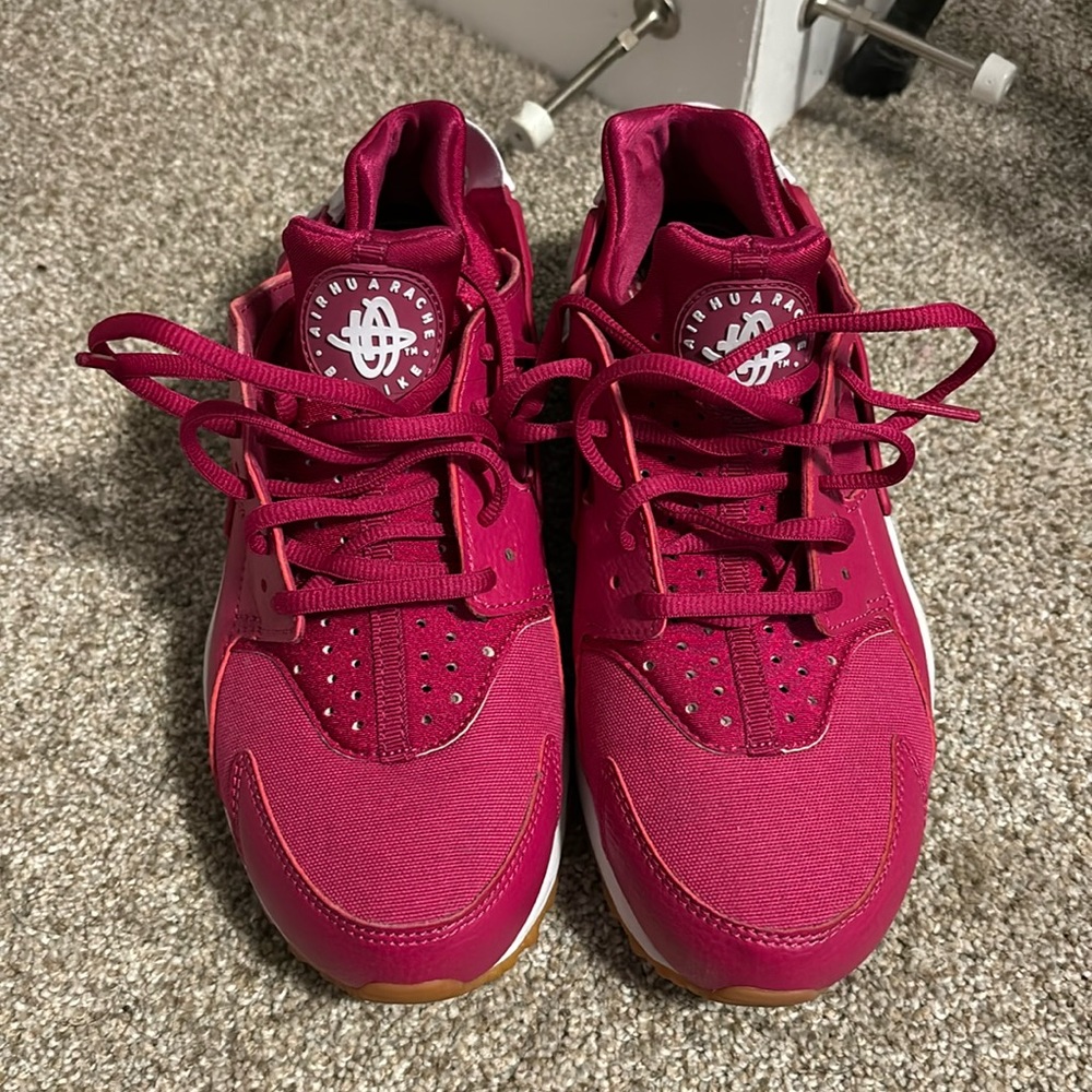Nike Huarache women’s size 8